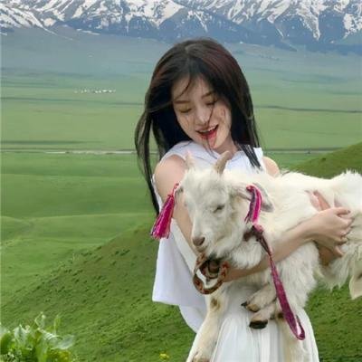 皮裘大衣女人